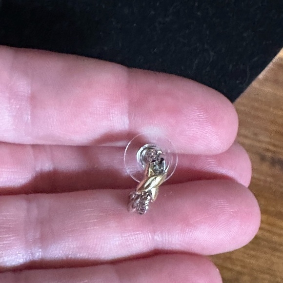 Minimalist Gold and Silver Stud Earrings Twisted wire style - Picture 5 of 6